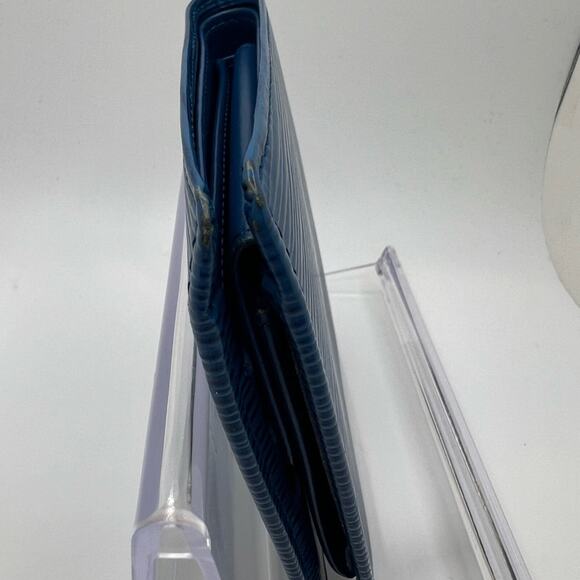 Louis Vuitton Blue Epi Bifold Wallet - Picture 6 of 8